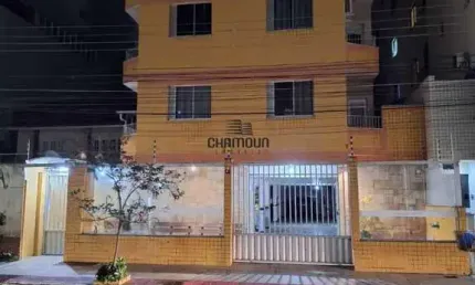 2 quartos primeiro andar com área externa a venda na Praia do Morro