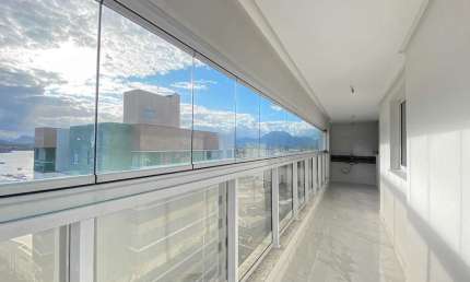 Apartamento à venda de 2 quartos no Centro em Guarapari