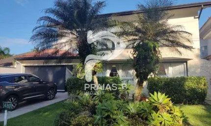 Casa em condomínio fechado com 4 quartos à venda na Victorio Arthur Cavini (rua 01), --, Jardim Acapulco, Guarujá por R$ 2.900.000
