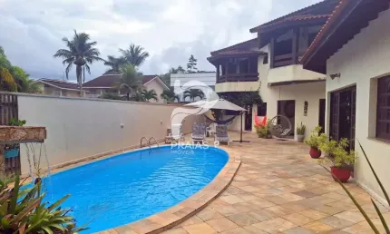 Casa em condomínio fechado com 5 quartos à venda na Rua Sete, --, Balneário Praia do Pernambuco, Guarujá por R$ 2.200.000