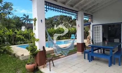 Casa em condomínio fechado com 5 quartos à venda na Alameda Jupia, --, Riviera, Bertioga por R$ 2.980.000