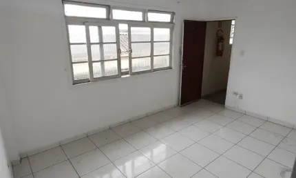 Vende-se Apto 2 Qtos Garagem privativa no Centro de São Vicente