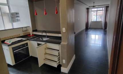 Aluga-se apto 3 quartos+Dep a 50m da praia no Embaré em Santos/SP