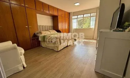 Luxuosa Casa na Asa Sul: 6 Dormitórios e 4 Suítes à Venda na W3 - 709 sul