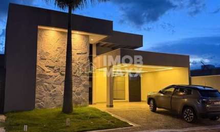 Casa à Venda em Ponte Alta Norte, Gama-DF, 400m², 3 Suítes
