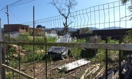 Terreno à venda na Enseada, Guarujá  por R$ 680.000