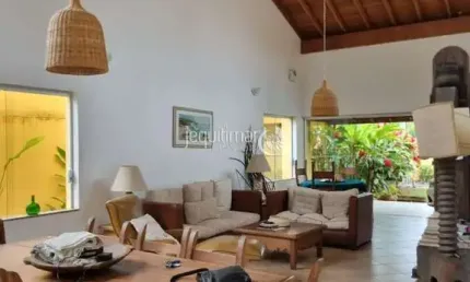 Casa com 5 quartos para alugar no Balneário Praia do Pernambuco, Guarujá  por R$ 8.000