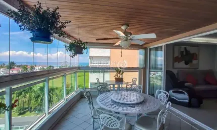 Apartamento com 3 quartos para alugar na Enseada, Guarujá  por R$ 11.800