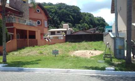Terreno em condomínio fechado à venda no Balneário Praia do Pernambuco, Guarujá  por R$ 590.000