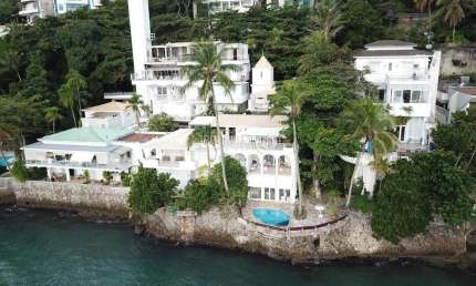 Apartamento com 3 quartos para alugar na Enseada, Guarujá  por R$ 16.000