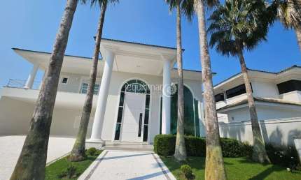 Casa em condomínio fechado com 7 quartos à venda no Jardim Acapulco, Guarujá  por R$ 8.000.000
