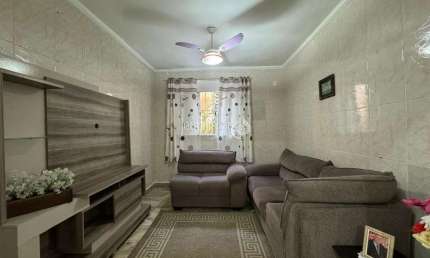 Casa com 3 quartos para alugar no Pitangueiras, Guarujá  por R$ 5.000