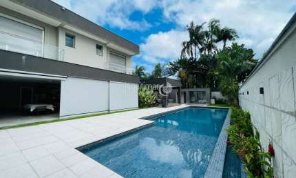 Casa em condomínio fechado com 8 quartos à venda no Jardim Acapulco, Guarujá  por R$ 15.000.000