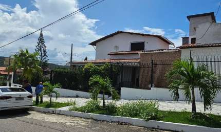 Casa com 5 quartos à venda no Capim Macio, Natal 