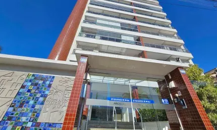 Apartamento 2 quartos com suíte com 2 vagas em Barreiros