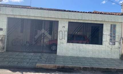 Casa com 3 quartos à venda na Rua 72, 1, Eduardo Gomes, São Cristóvão