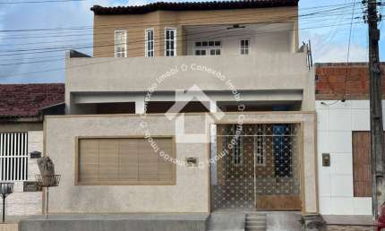 Casa com 2 pavimentos em Nossa Senhora Do Socorro-SE