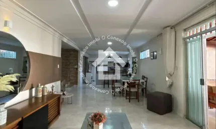 Casa com Sala de Cinema e 6 quartos à venda na Coroa do Meio