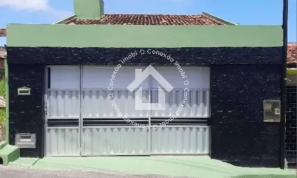 Casa à venda com 3 quartos sendo 1 suíte no Bairro Dom Luciano em Aracaju