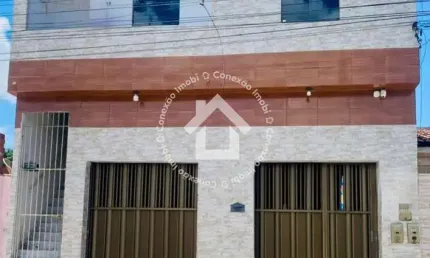 Casa para vender com 3 quartos sendo 1 suíte no Marcos Freire 2 em Nossa Senhora do Socorro