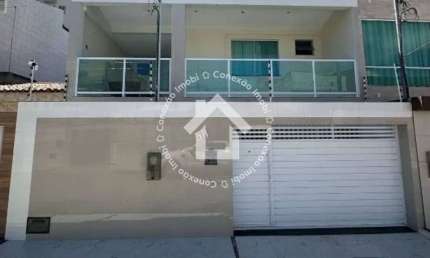 Casa com 5 quartos sendo 3 suítes à venda na Farolândia