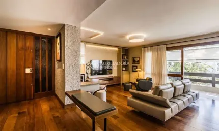 Apartamento com 3 quartos à venda na Rua Carlos Trein Filho, 441, Auxiliadora, Porto Alegre, 195 m2 por R$ 1.650.000