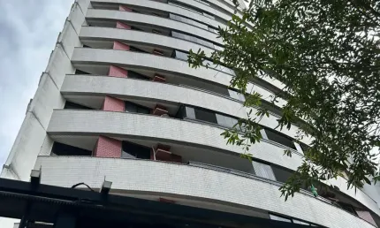 Apartamento à venda, 2 quartos, suíte, varanda, 2 vagas de garagem, Pituba, Salvador, BA