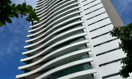 Apartamento à venda,4/4, suite, 250m2, varanda, 04 vagas de garagem
