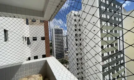 Apartamento para locação, 2/4, suíte, varanda,67m2, 02 vagas de garagem