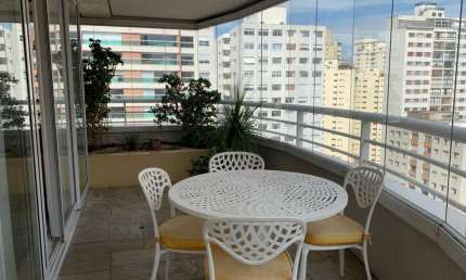 Apartamento 196m², 3 Suítes, Varanda, Sala (estar/jantar), Cozinha, Área de Serviços, Depósito, 2 Vagas, mobiliado para Locação no Paraíso.