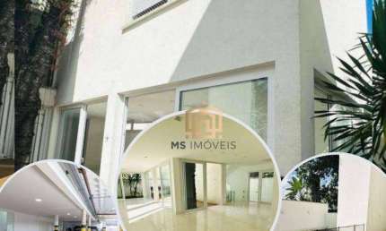 Linda casa á VENDA 365 m² 4 Suítes amplas, sala, cozinha, 6 vagas subsolo, á 1 km da Estação Campo Belo em uma ótima localização !!!