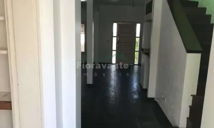 Casa com 3 dorms, Boqueirão, Santos - R$ 1.18 mi, Cod: 3621