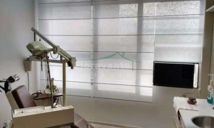 Sala comercial e vaga de garagem escrituradas no Centro, Santos