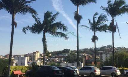 Apartamento, condom. fechado, 3 dorms. (1 suíte) em Serra Negra