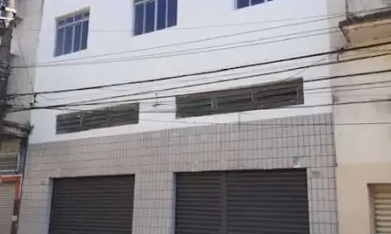Loja com 9,40 metros de frente na Av. Senador Feijó