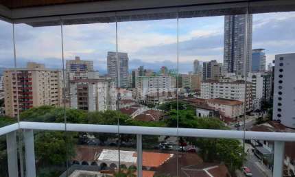 APARTAMENTO NO GONZAGA COM VISTA LIVRE, CHURRASQUEIRA E LAZER