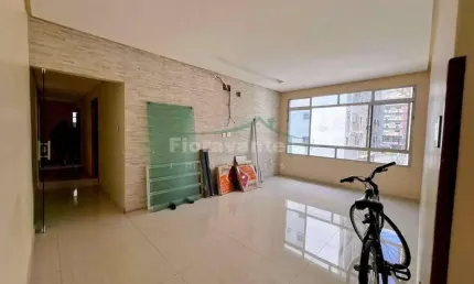 Apartamento com 3 quartos, Gonzaga, Santos. Super localização.