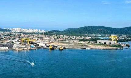 Apartamento 3 suítes, sensacional com vista para o mar.