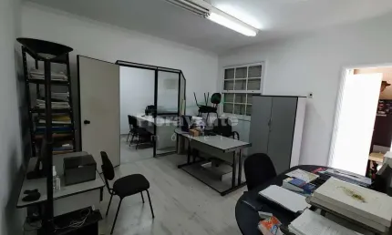 Conjunto Comercial, Centro, Santos. Ao lado do Poupatempo.