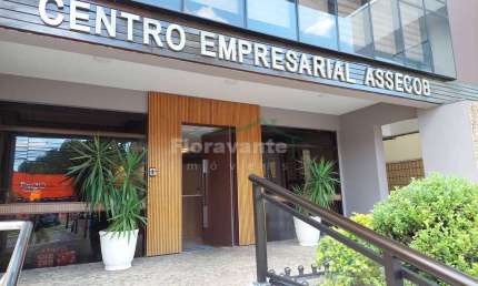 Conjunto Comercial, Vila Mathias, Santos - R$ 800 mil, Cod: 8293