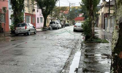 Casa com 2 quartos, Caneleira, Santos - R$ 395 mil, Cod: 8518