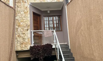 LINDO SOBRADO . PORTEIRA FECHADA TODOS MOVEIS E ELETRO DOMESTICOS