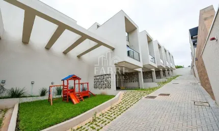 Casa em condomínio fechado com 3 quartos à venda na Rua Capitão Joseph Pereira Quevedo, 371, Mercês, Curitiba por R$ 980.000