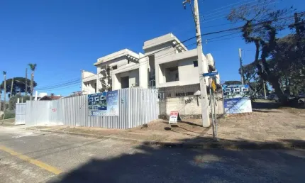 Casa com 3 quartos à venda na Rua José Kloss, 130, Água Verde, Curitiba por R$ 1.425.000