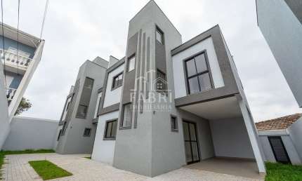 Casa em condomínio fechado com 3 quartos à venda na Rua Estanislau Krowinski, 63, Novo Mundo, Curitiba por R$ 695.000
