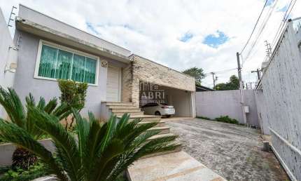 Casa com 4 quartos à venda na Avenida da República, 6629, Guaíra, Curitiba por R$ 1.200.000