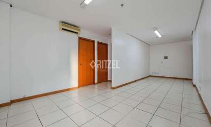 Excelente sala comercial no centro de Novo Hamburgo!
