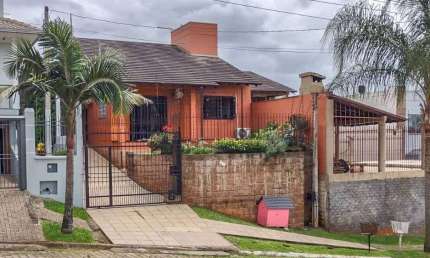 Casa à venda 2 Quartos, 6 Vagas, 300M², Canudos, Novo Hamburgo - RS