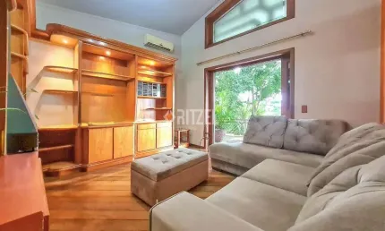 Casa à venda 4 Quartos, 1 Suite, 3 Vagas, 900M², Ideal, Novo Hamburgo - RS