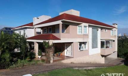 Casa à venda 4 Quartos, 4 Suites, 3 Vagas, 533M², Hamburgo  Velho, Novo Hamburgo - RS